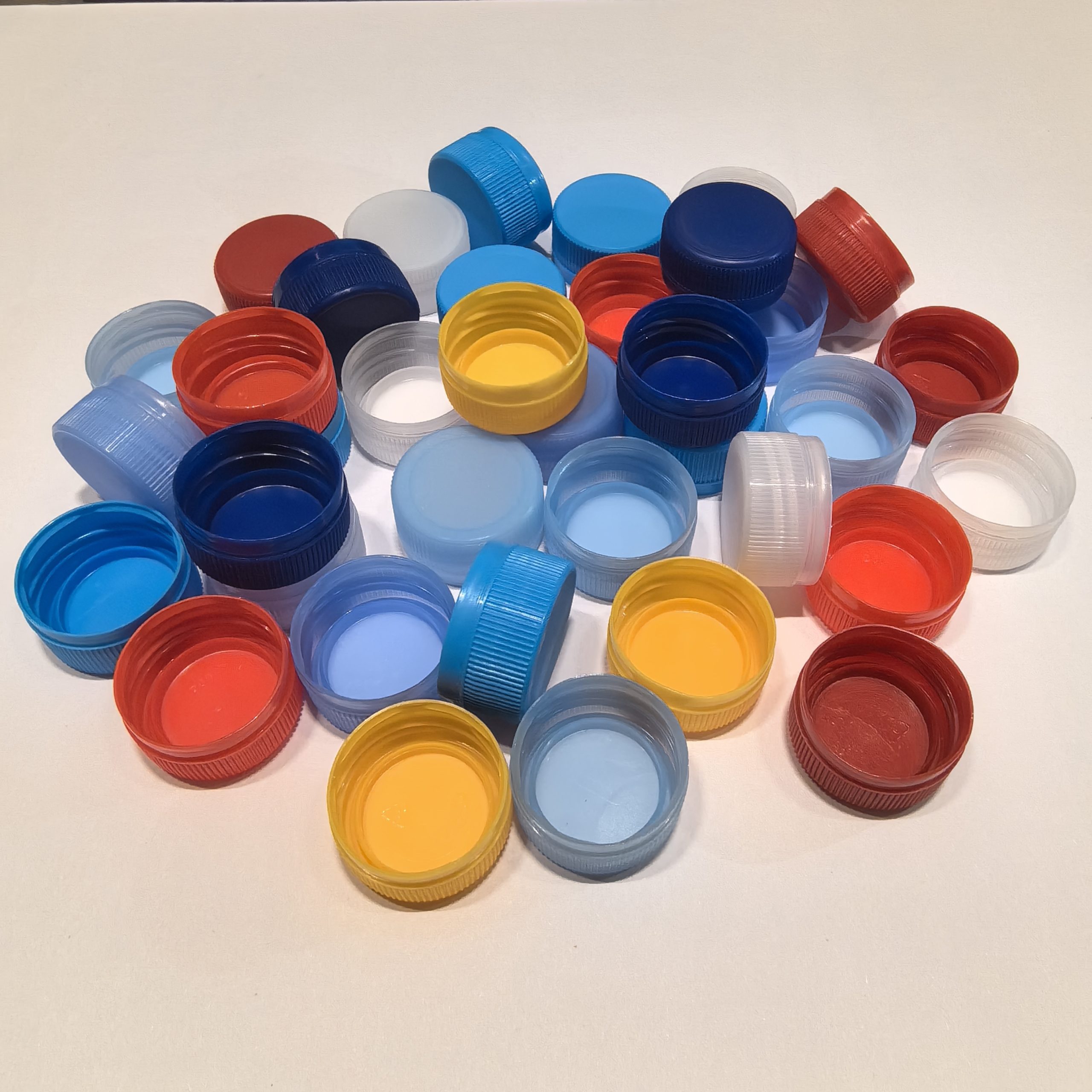 30/25 plastic water bottle caps